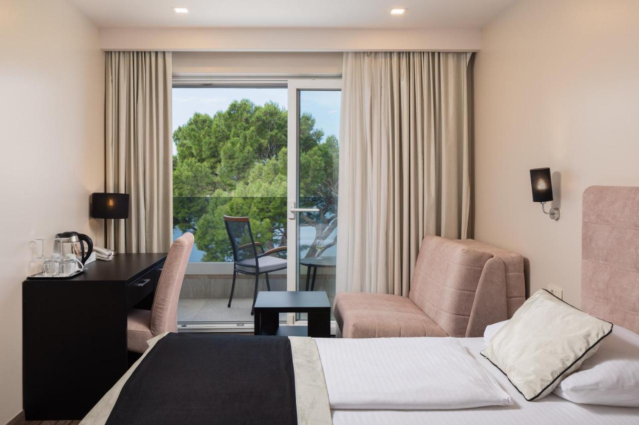 Hotel Central Beach 9 Makarska Exterior photo