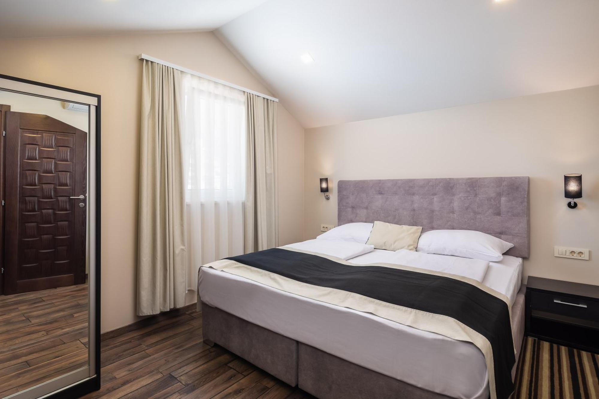 Hotel Central Beach 9 Makarska Room photo